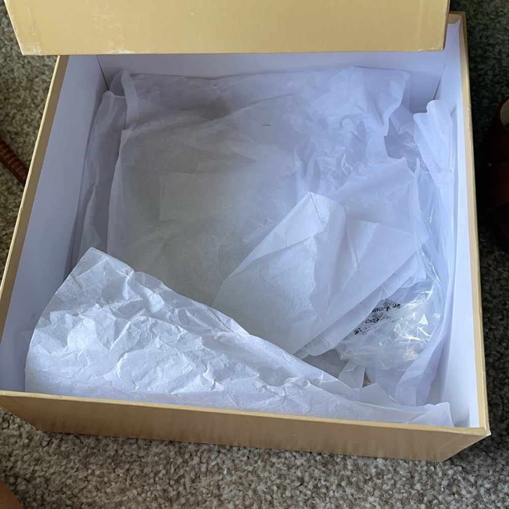 Michael Michael Kors Oksana Sandal - Picture 5 of 16